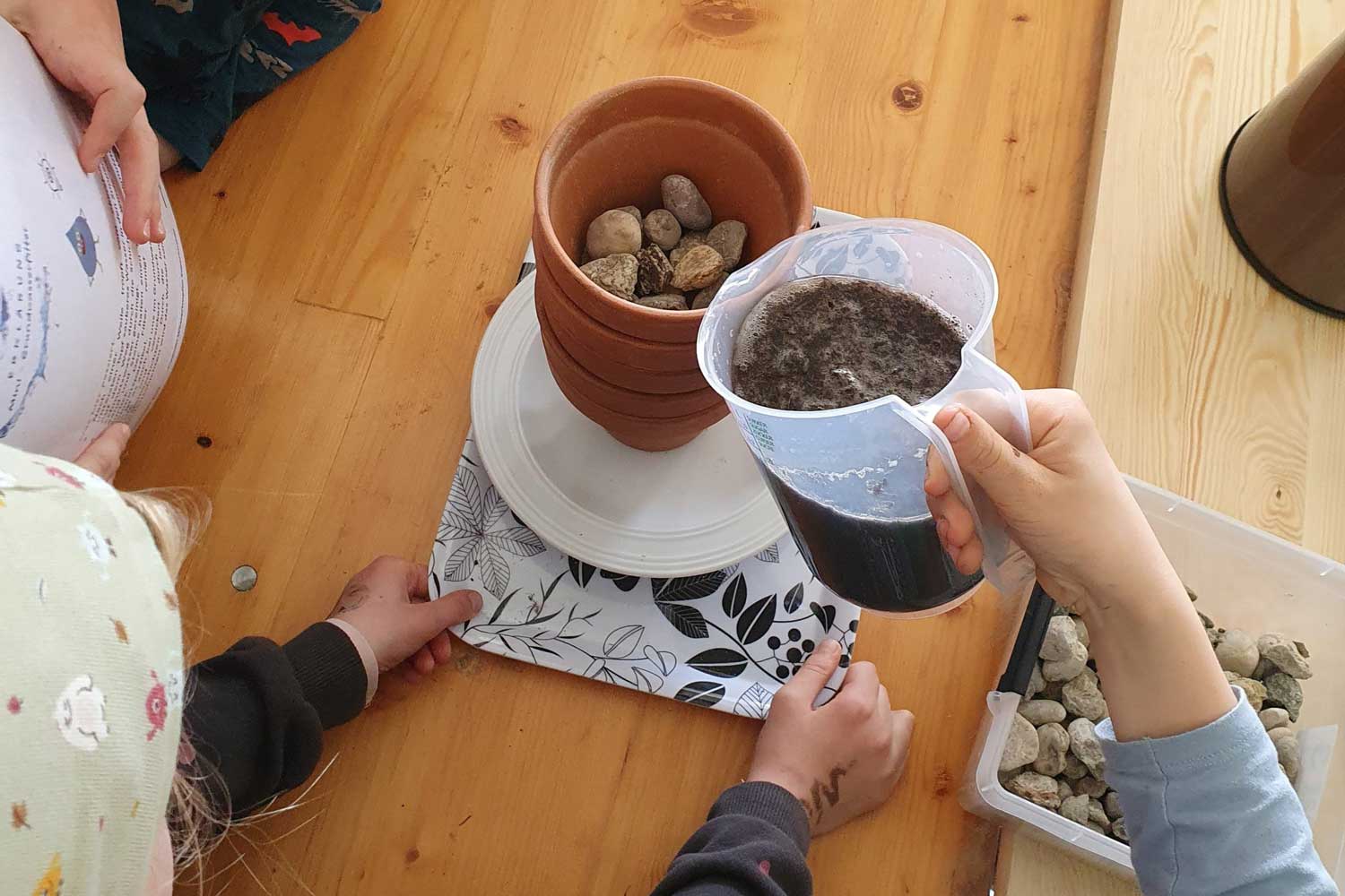 Schule-3-min-scaled-e1750171333533-1500x1000